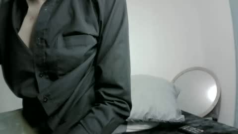 David Asturias online show from December 6, 2:24 am