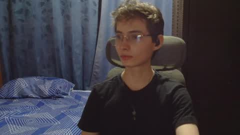 ProgrammerBoy online show from May 22, 2:19 am