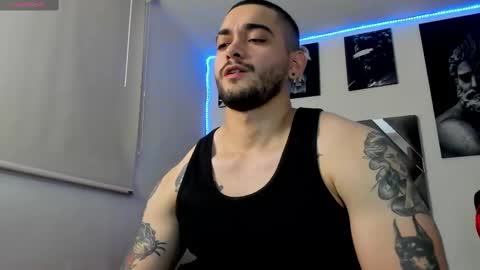 Twitter davidsanctum online show from February 19, 9:03 pm