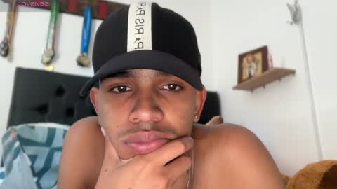 david_hot44 online show from April 8, 2:17 pm