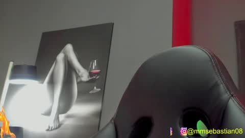Snapshot of david_jons7 chatting on April 23, 11:09 am David Jons online show from April 23, 11:09 am