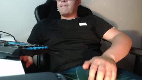 Snapshot of david_smit_ chatting on December 18, 5:52 pm david smit online show from December 18, 5:52 pm