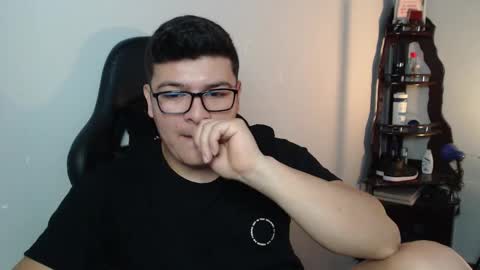 Snapshot of david_smit_ chatting on February 12, 6:36 pm david smit online show from February 12, 6:36 pm