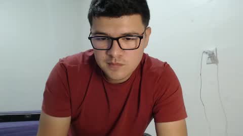 Snapshot of david_smit_ chatting on April 28, 8:25 pm david smit online show from April 28, 8:25 pm