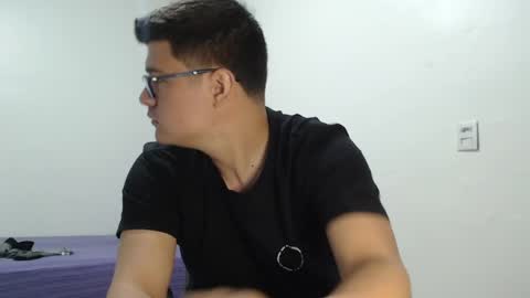 Snapshot of david_smit_ chatting on April 29, 3:05 pm david smit online show from April 29, 3:05 pm