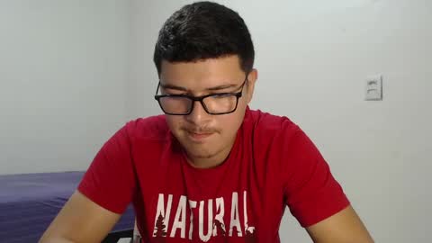 Snapshot of david_smit_ chatting on May 5, 8:17 pm david smit online show from May 5, 8:17 pm
