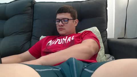 Snapshot of david_smit_ chatting on June 7, 6:00 pm david smit online show from June 7, 6:00 pm