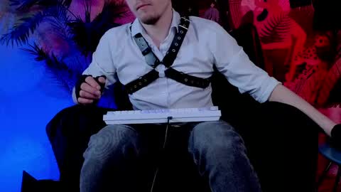 Vincente online show from April 7, 8:09 pm