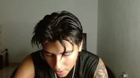 Snapshot of davidbless chatting on April 13, 1:22 am David Bless online show from April 13, 1:22 am