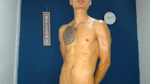 Snapshot of davidgalvis1 chatting on January 9, 6:57 pm David Galvis - independent model online show from January 9, 6:57 pm
