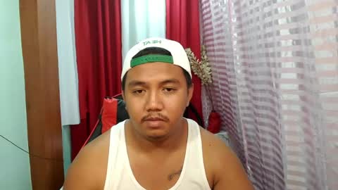 Snapshot of davidhotdesire chatting on August 1, 1:43 pm davidhotdesire online show from August 1, 1:43 pm