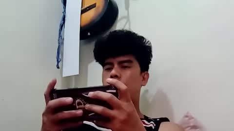 Snapshot of davidrocero chatting on April 20, 12:52 pm davidrocero online show from April 20, 12:52 pm