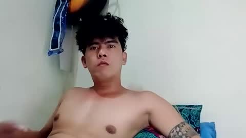 Snapshot of davidrocero chatting on May 28, 12:02 pm davidrocero online show from May 28, 12:02 pm