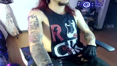   online show from December 3, 1:08 am