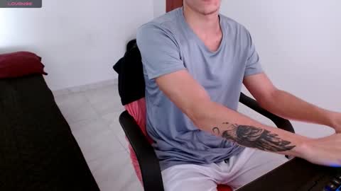 davidsalazar33 online show from September 13, 5:35 pm