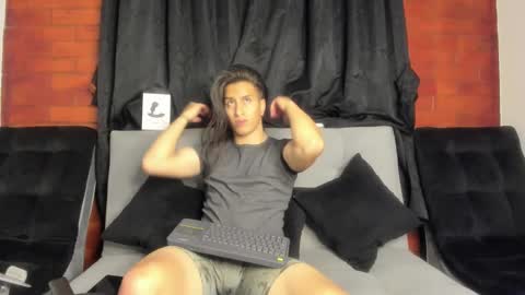 davidx_x21 online show from January 8, 4:44 am