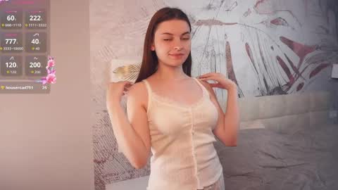 Snapshot of davinagreengo chatting on April 28, 11:21 pm Louise online show from April 28, 11:21 pm