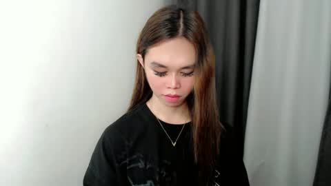 Snapshot of davinascott_03 chatting on September 13, 7:02 pm Davina online show from September 13, 7:02 pm