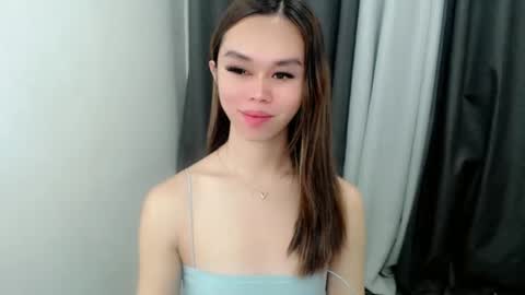 Snapshot of davinascott_03 chatting on October 2, 10:39 pm Davina online show from October 2, 10:39 pm