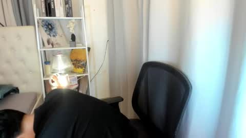 Snapshot of davincihugecock chatting on May 29, 5:33 pm daniel online show from May 29, 5:33 pm