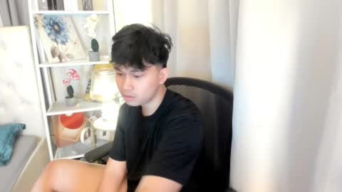 Snapshot of davincihugecock chatting on May 30, 7:22 pm daniel online show from May 30, 7:22 pm