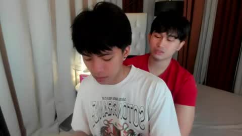 Snapshot of davincihugecock chatting on June 25, 5:17 pm daniel online show from June 25, 5:17 pm