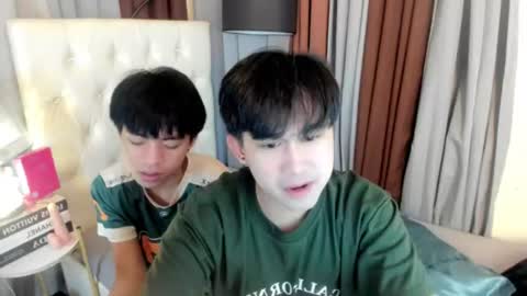 Snapshot of davincihugecock chatting on June 28, 5:30 pm daniel online show from June 28, 5:30 pm
