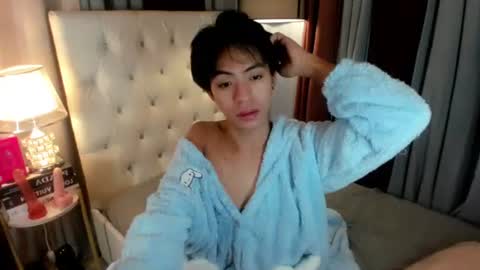 Snapshot of davincihugecock chatting on July 6, 5:59 pm daniel online show from July 6, 5:59 pm