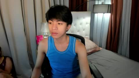 Snapshot of davincihugecock chatting on July 7, 6:01 pm daniel online show from July 7, 6:01 pm