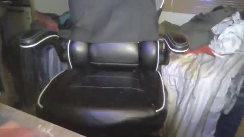 Snapshot of davinsdick chatting on October 13, 2:33 am Your daddy online show from October 13, 2:33 am