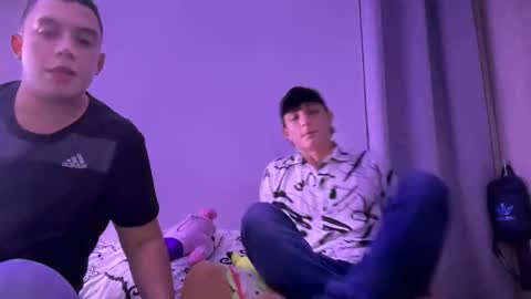 Snapshot of davinson_01 chatting on January 7, 5:12 am Davinson online show from January 7, 5:12 am