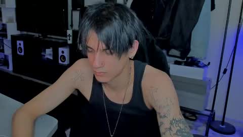 davis online show from April 29, 5:22 am