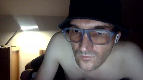 davocolours1112 online show from July 8, 11:42 pm