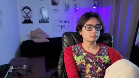 davoxer online show from February 1, 3:38 am