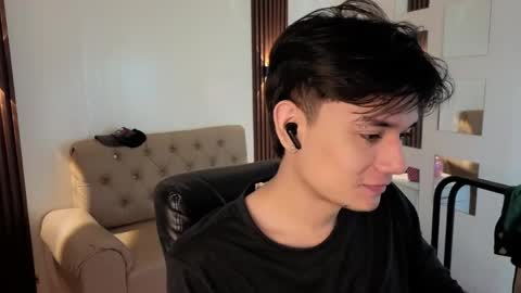 davoxer online show from April 15, 2:29 am