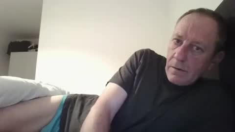 Snapshot of davyboi15 chatting on April 16, 1:39 am davyboi15 online show from April 16, 1:39 am