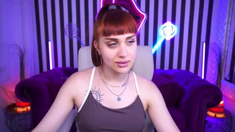 Snapshot of dawngwin chatting on June 8, 1:00 pm DawnGwin Sasha online show from June 8, 1:00 pm