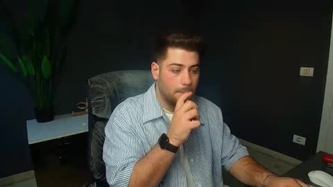 Snapshot of daxgreer chatting on April 7, 4:13 am DaxGreer online show from April 7, 4:13 am