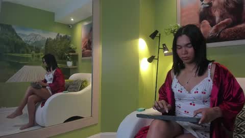 Snapshot of dayan_torres chatting on April 1, 7:22 pm dayan_torres online show from April 1, 7:22 pm