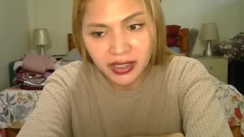 Snapshot of dayanasangre chatting on January 13, 7:43 am Dayana Cristal online show from January 13, 7:43 am