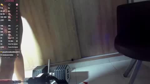 Snapshot of dayhanshelby chatting on January 17, 12:42 pm nice too meet you i m alison online show from January 17, 12:42 pm