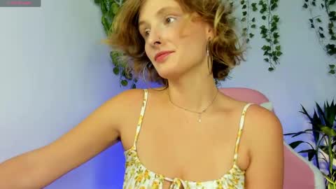 Snapshot of dayna_sunset chatting on June 1, 3:19 am dayna_sunset online show from June 1, 3:19 am