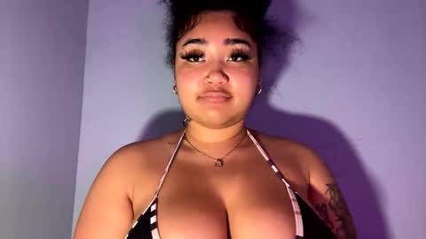 dayqueen1 online show from April 27, 8:01 am