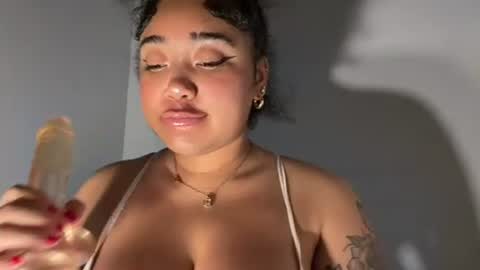 dayqueen1 online show from June 18, 9:25 am