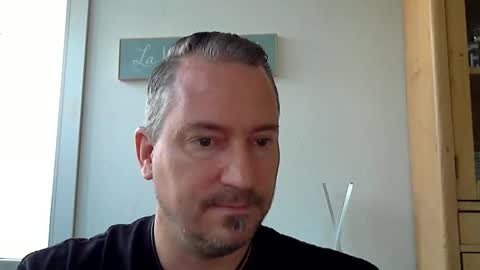Snapshot of daytrader77 chatting on June 8, 9:42 am daytrader77 online show from June 8, 9:42 am
