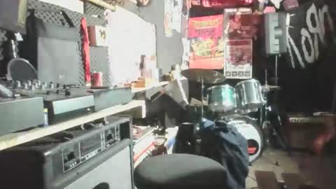 Snapshot of daze592268 chatting on March 3, 10:10 am daze592268 online show from March 3, 10:10 am