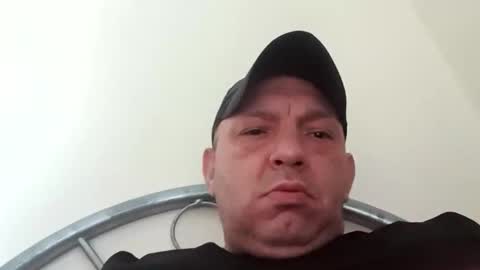 Snapshot of dazzaboxer chatting on October 4, 1:53 pm dazzaboxer online show from October 4, 1:53 pm