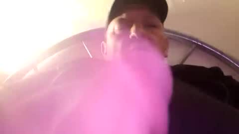 Snapshot of dazzaboxer chatting on November 1, 1:18 am dazzaboxer online show from November 1, 1:18 am