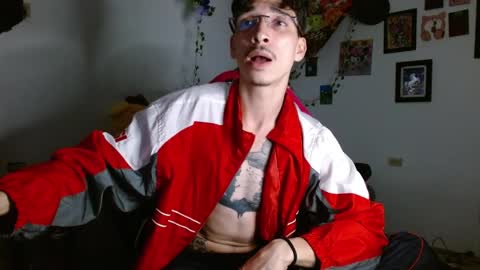 Snapshot of dazzayyy chatting on April 11, 11:53 pm dazzayy online show from April 11, 11:53 pm