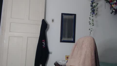 Snapshot of dazzayyy chatting on May 12, 1:14 am dazzayy online show from May 12, 1:14 am